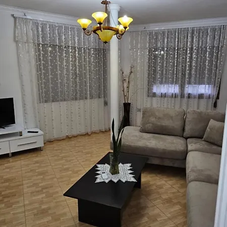 Apartmán Zenuni Vlorë